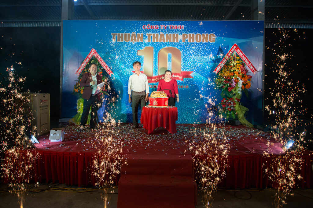 Kỷ niệm thành lập 10 năm thành lập Công Ty TNHH Cơ Khí - Vận Tải Thuận Thành Phong