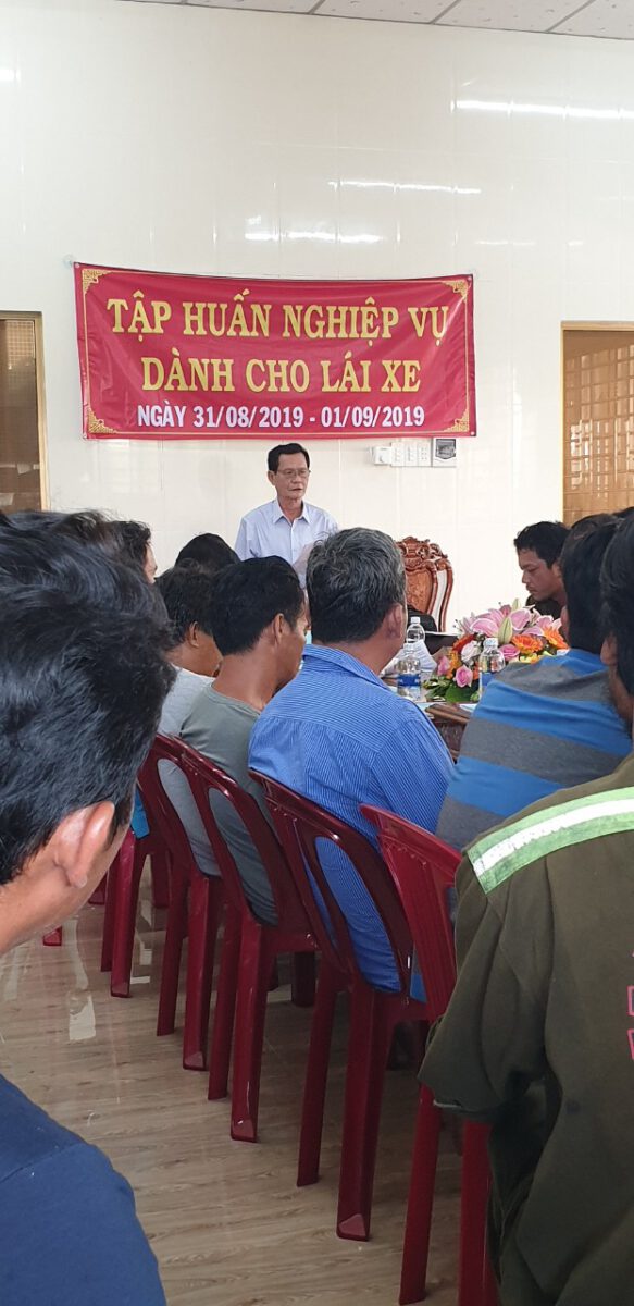 Tập huấn nghiệp vụ lái xe & vệ sinh an toàn lao động 092020 – Thuận Thành Phong (2)